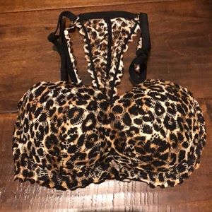 NWOT - 32DD DATE RACERBACK PUSH-UP